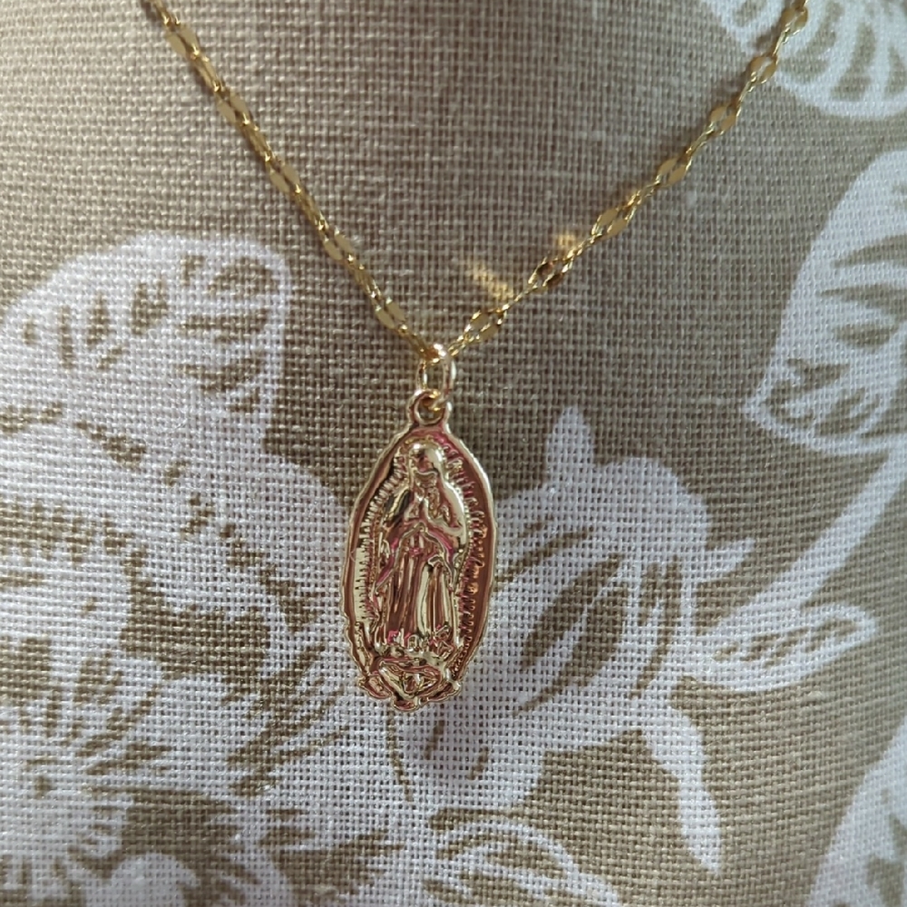 Gold Tone Pendant Necklace Religious Virgen Mary Jewelry
